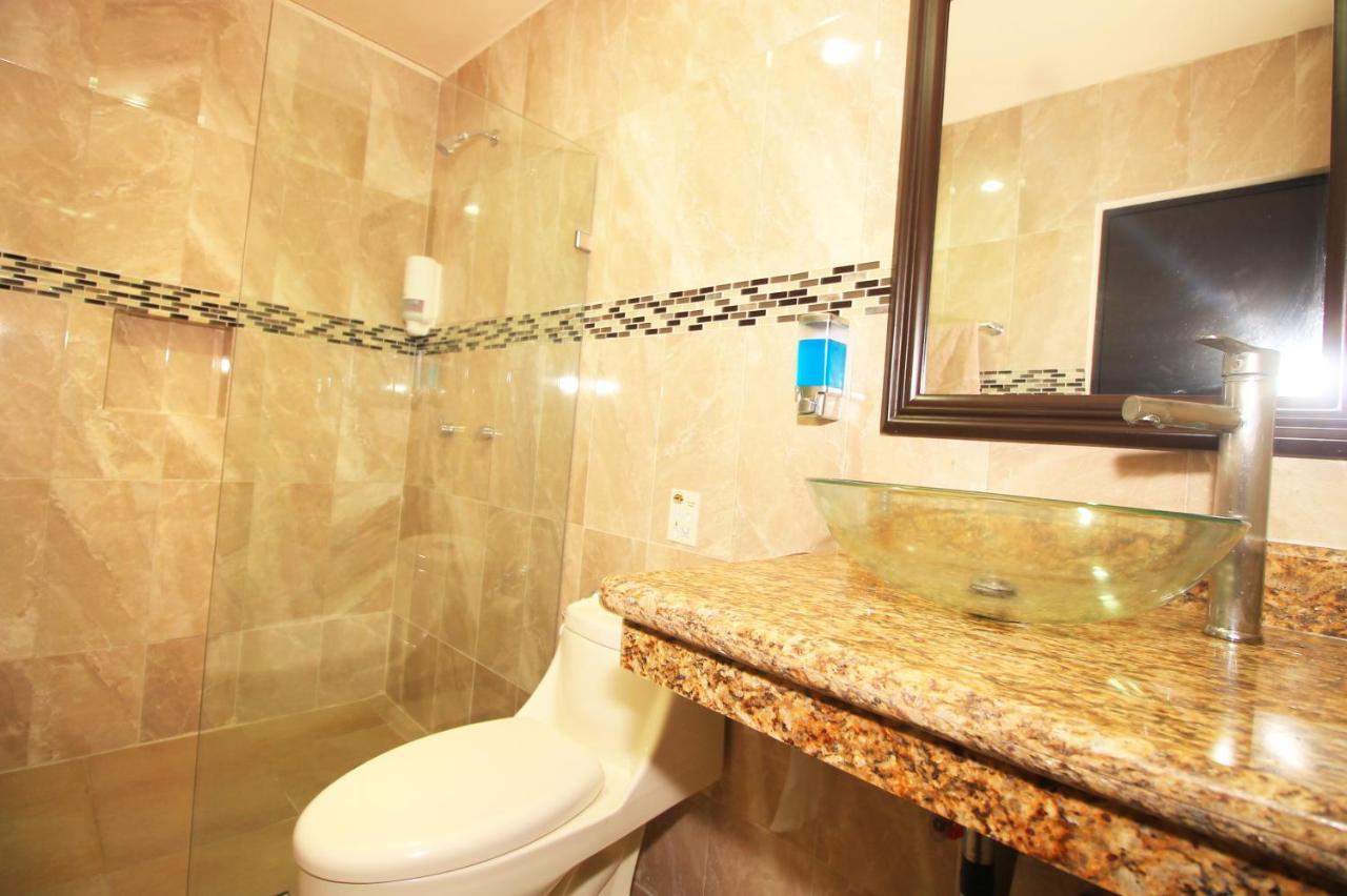 Papagayo Hotel Boutique Playa del Carmen Dış mekan fotoğraf Bathroom